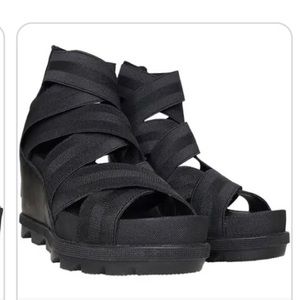 Sorel black sandals